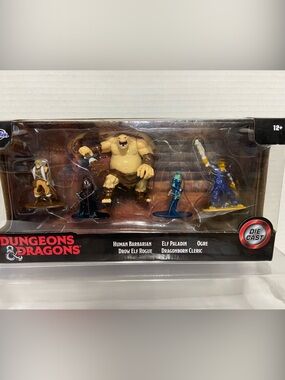 Dungeons & Dragons Die-Cast Miniature Set - Multicolor